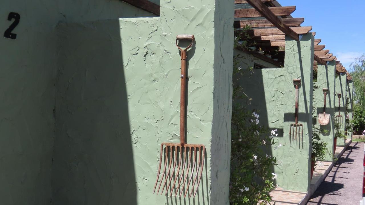 Die Windpomp Gastehuis Beaufort West Exteriér fotografie